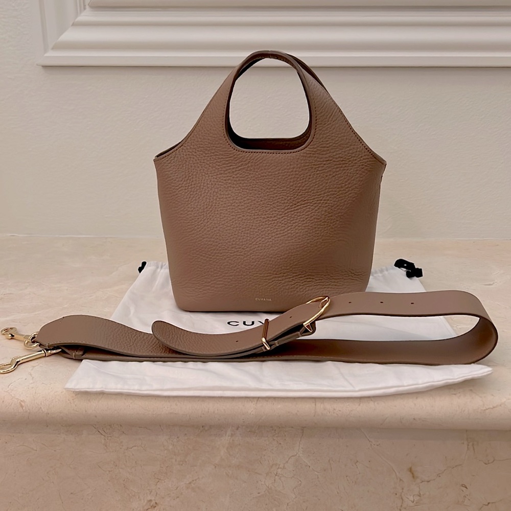 Cuyana Mini System Tote in Cappuccino with Adjustable Wide Strap